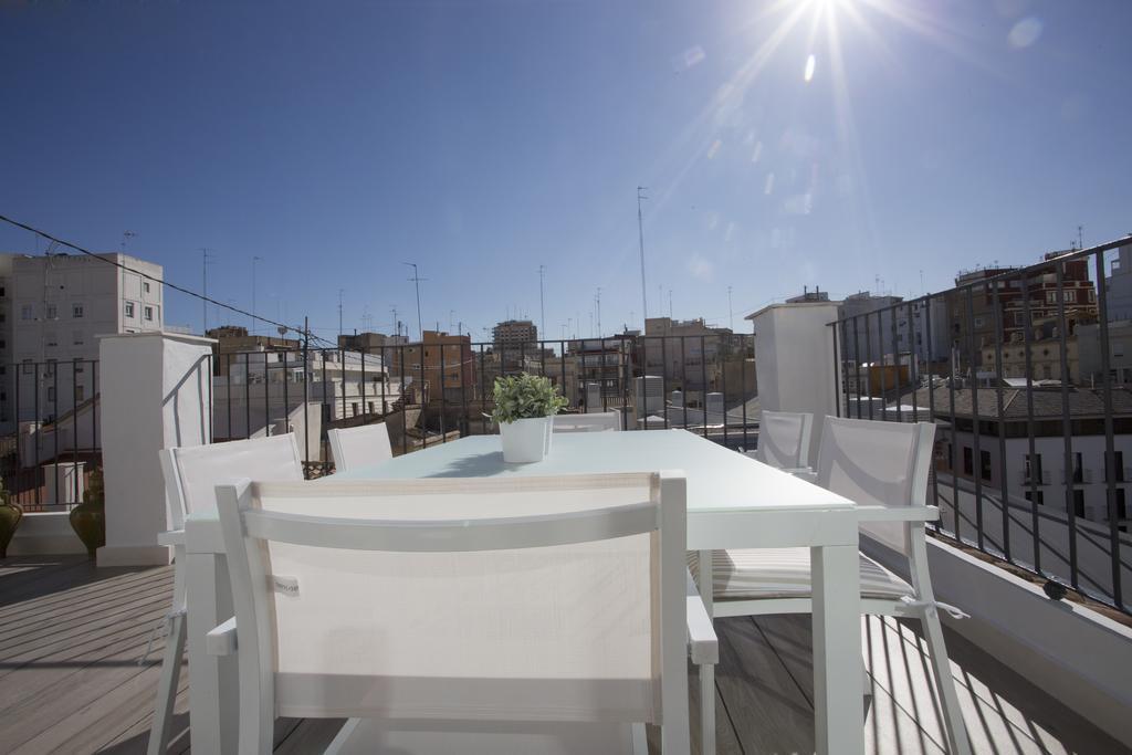 Singularstays Mercado Central Valencia Room photo