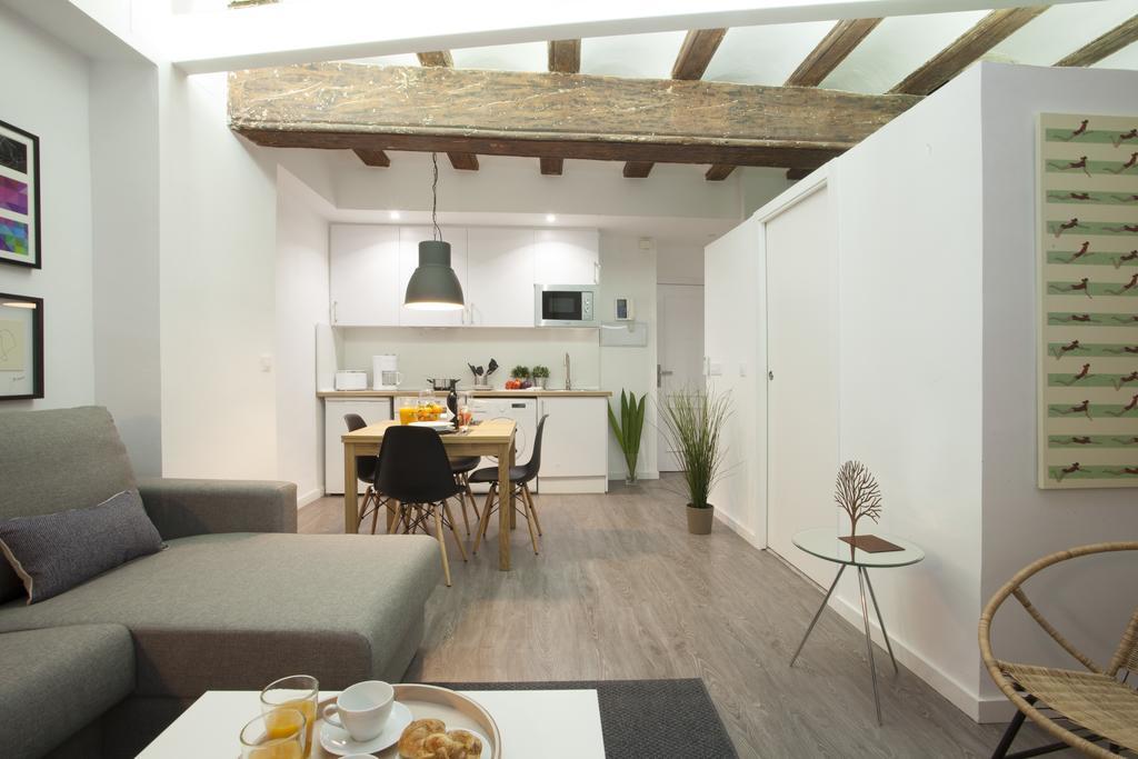 Singularstays Mercado Central Valencia Room photo