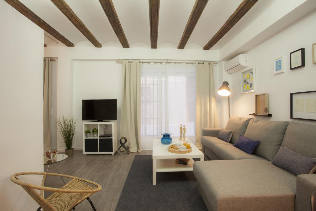 Singularstays Mercado Central Valencia Room photo